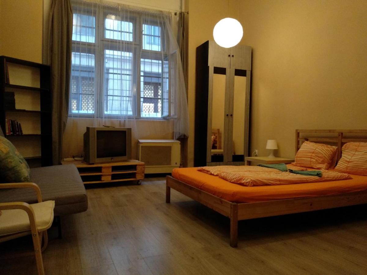 Hobar Hostel Budapest Exterior photo